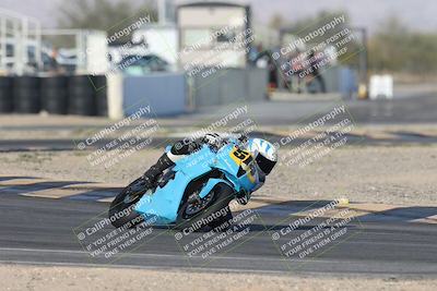 media/Nov-02-2025-CVMA (Sun) [[337aff29ab]]/Race 17-Amateur Supersport Middleweight/